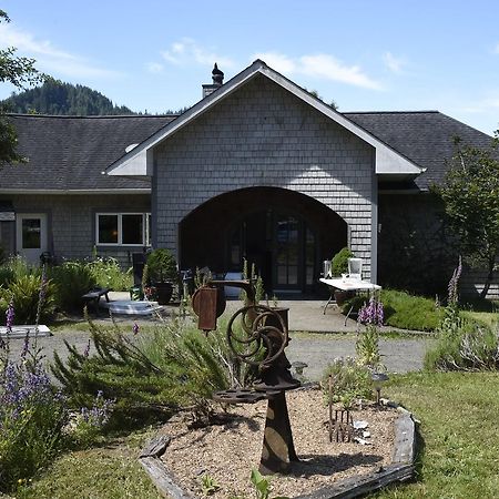 Lucky Mud Inn And Disc Golf Resort Skamokawa Ngoại thất bức ảnh